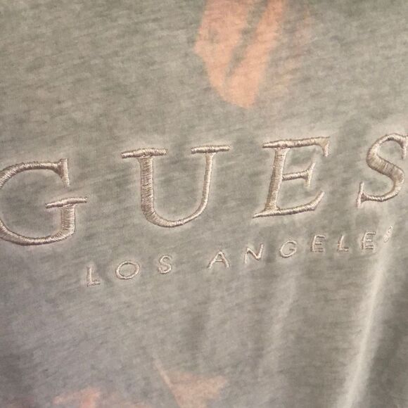 GUESS Los Angeles Distressed tie-dyed Sage green men's T-shirt M￼ - Picture 3 of 4